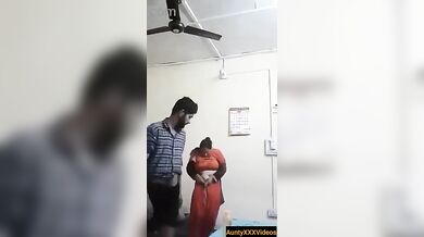 Moti kamwali aunty chudai with bihari student